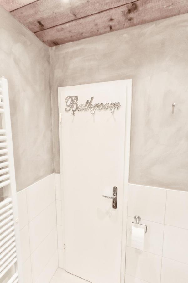 Home Suites Apartment 3 برونلاغ المظهر الخارجي الصورة